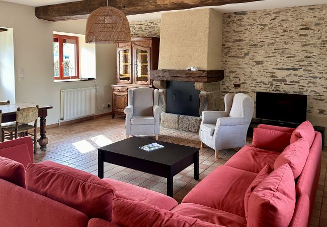 Gîte Rural à Châteaubourg - AppartCosy 27 L'Epine