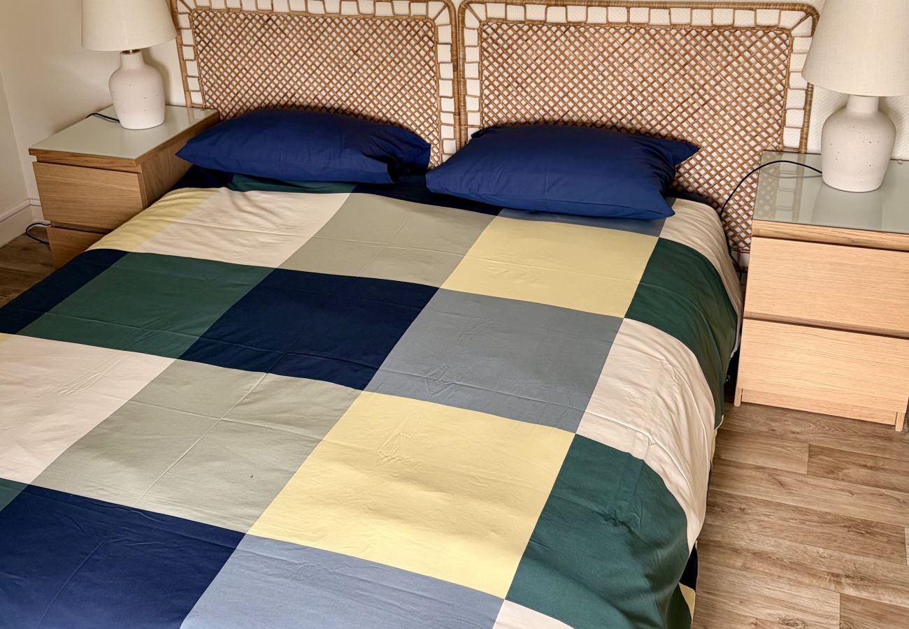 Gîte Rural à Châteaubourg - AppartCosy 27 L'Epine