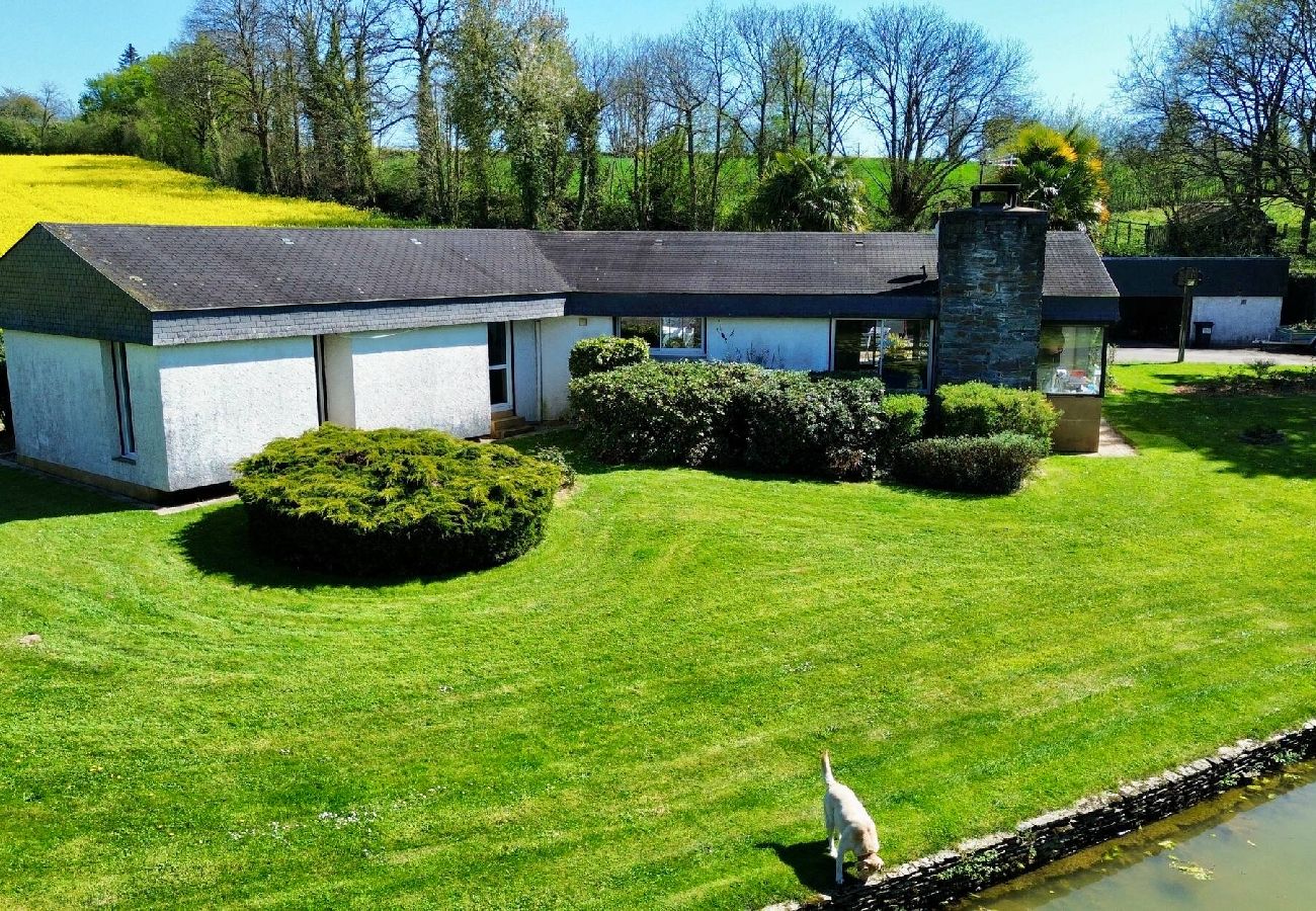 Maison à Vitré - maison avec pièce d´eau